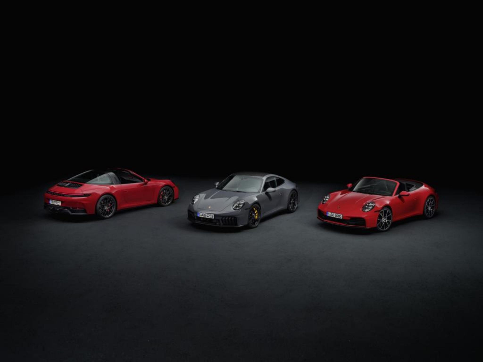 New Porsche 911 Carrera GTS and 911 Carrera : The German Brand Introduces T-Hybrid Technology to Its 911 Range