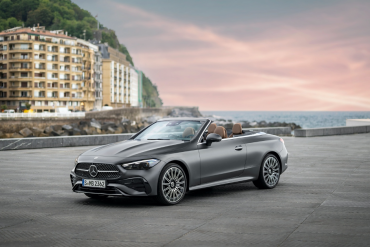 Mercedes-Benz CLE Cabriolet: Refreshing Breeze That Brings Joy (2025)