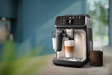 Philips Series 5500 LatteGo : Effortless Coffee Making