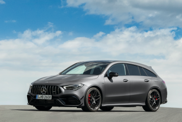 Mercedes-AMG CLA 45 S Shooting Brake: Watch Out, Give Way