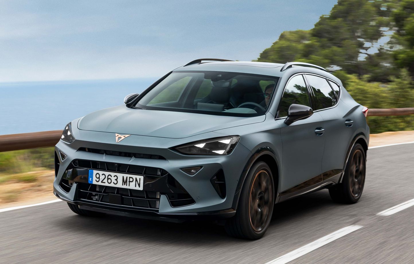 Cupra Formentor VZ : Spanish Fire, Roadside Elegance