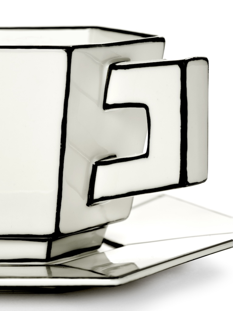 Carte Blanche: Annebet Philips Turns Cardboard Dreams into Design Icons