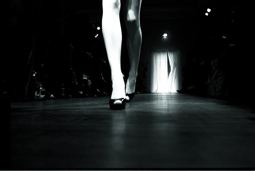 The Grace of Restraint: Jean-Paul Knott Celebrates 25 Years