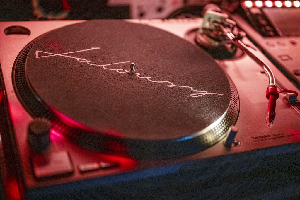 Jalousy: Thursday Night, Relearned