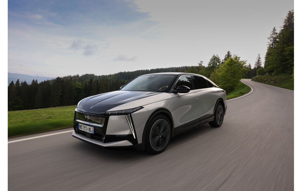 Test drive – DS N°8 : French luxury paired with impressive range