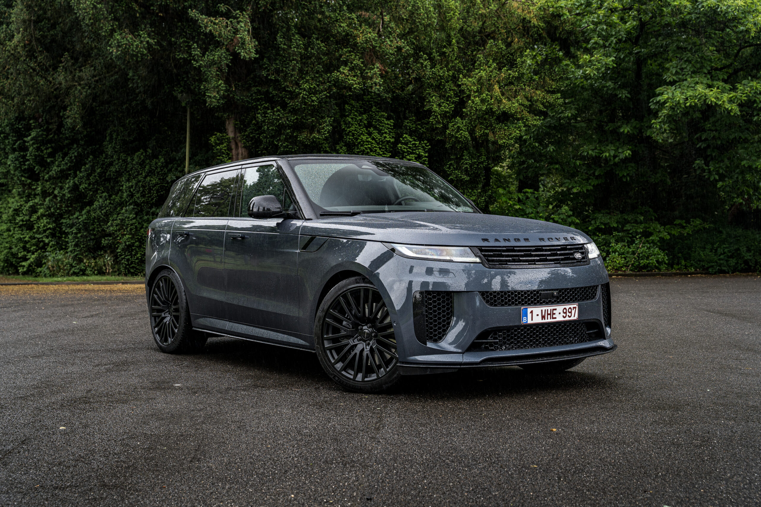 Test drive – Range Rover Sport SV Edition Two : The British Gentleman Loses His Temper