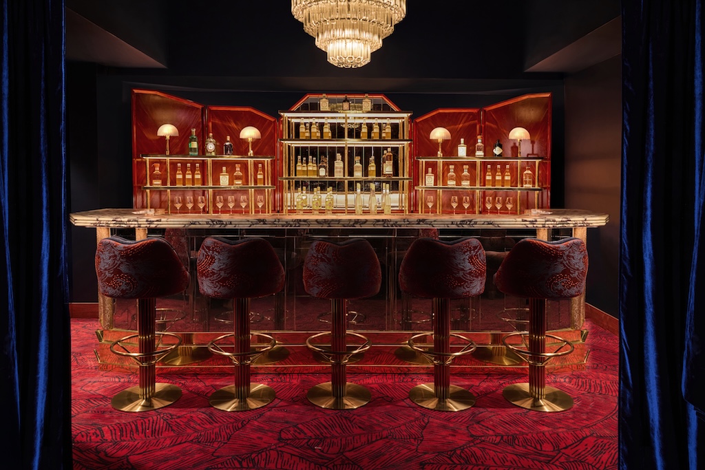 Alcazar Paris Reopens in Spectacular Style
