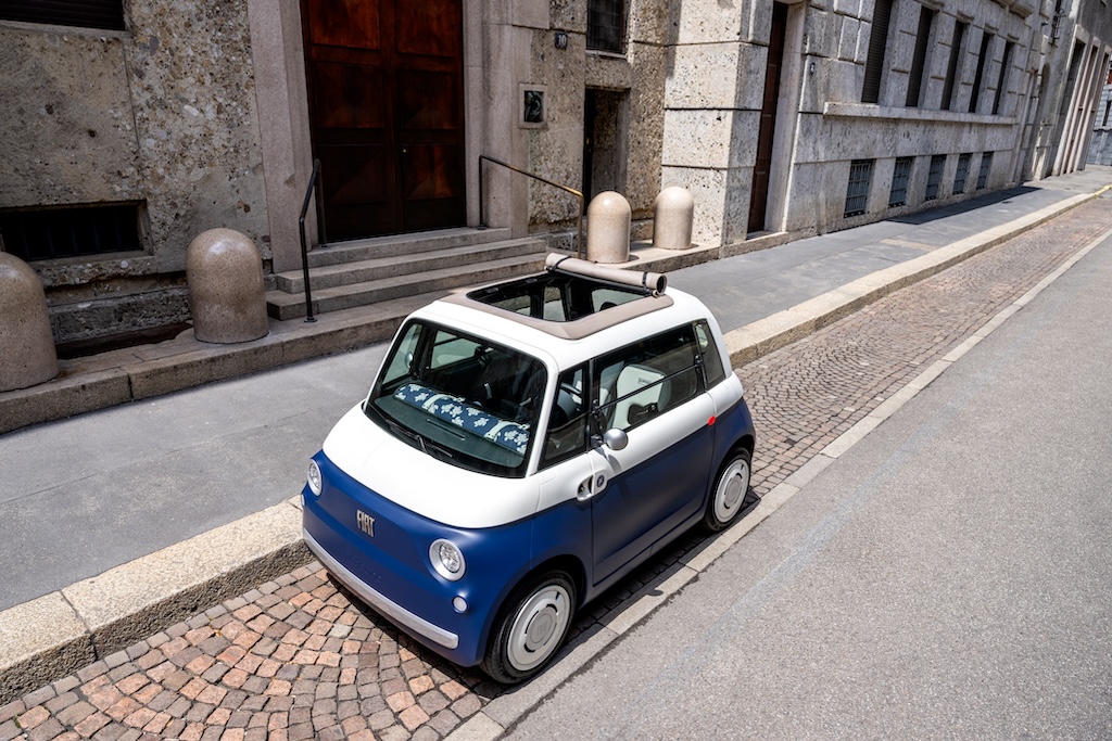 FIAT Topolino Vilebrequin: Riviera Style Meets Urban Electric Mobility