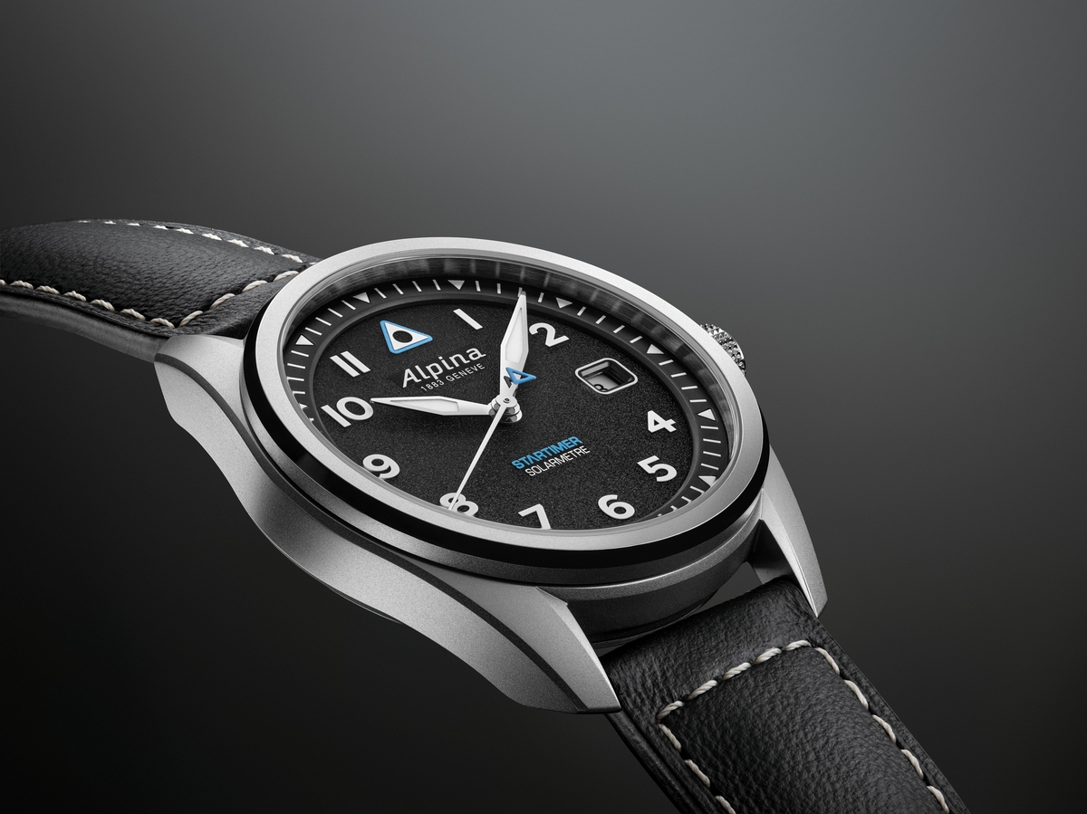 Alpina Startimer Pilot Solarmetre: Solar Power Takes Flight