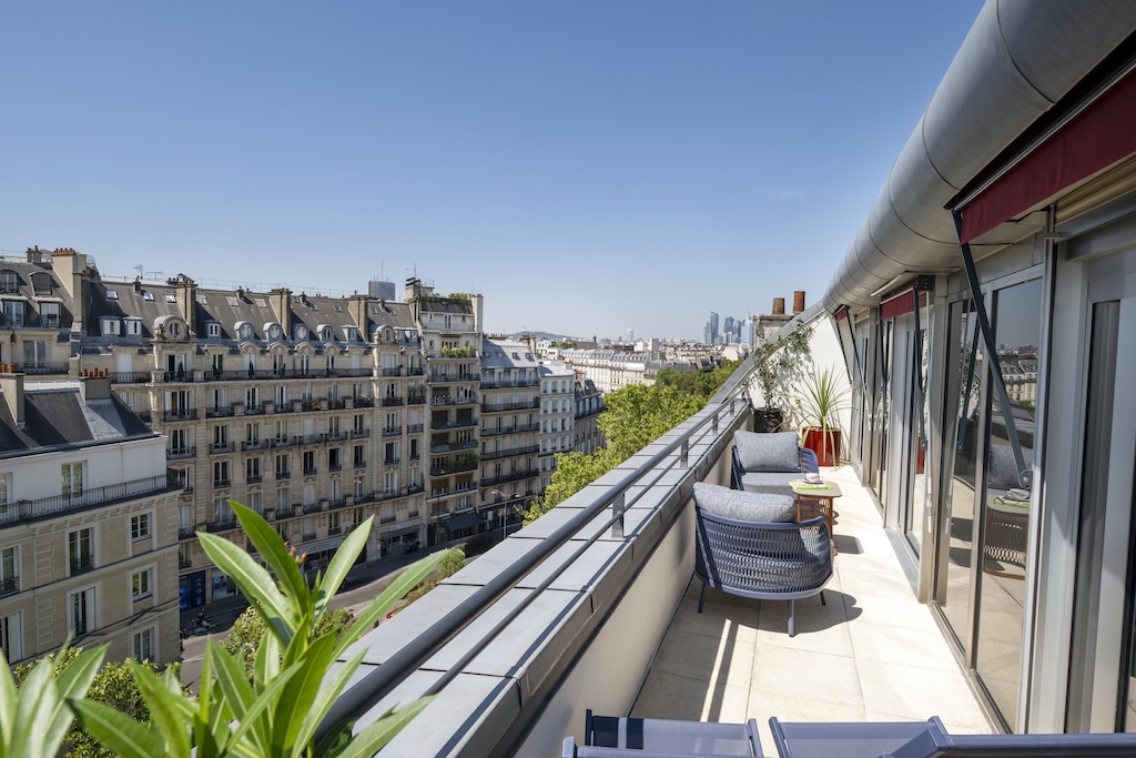 Urban Hive Paris: Parisian Details, Italian Imagination